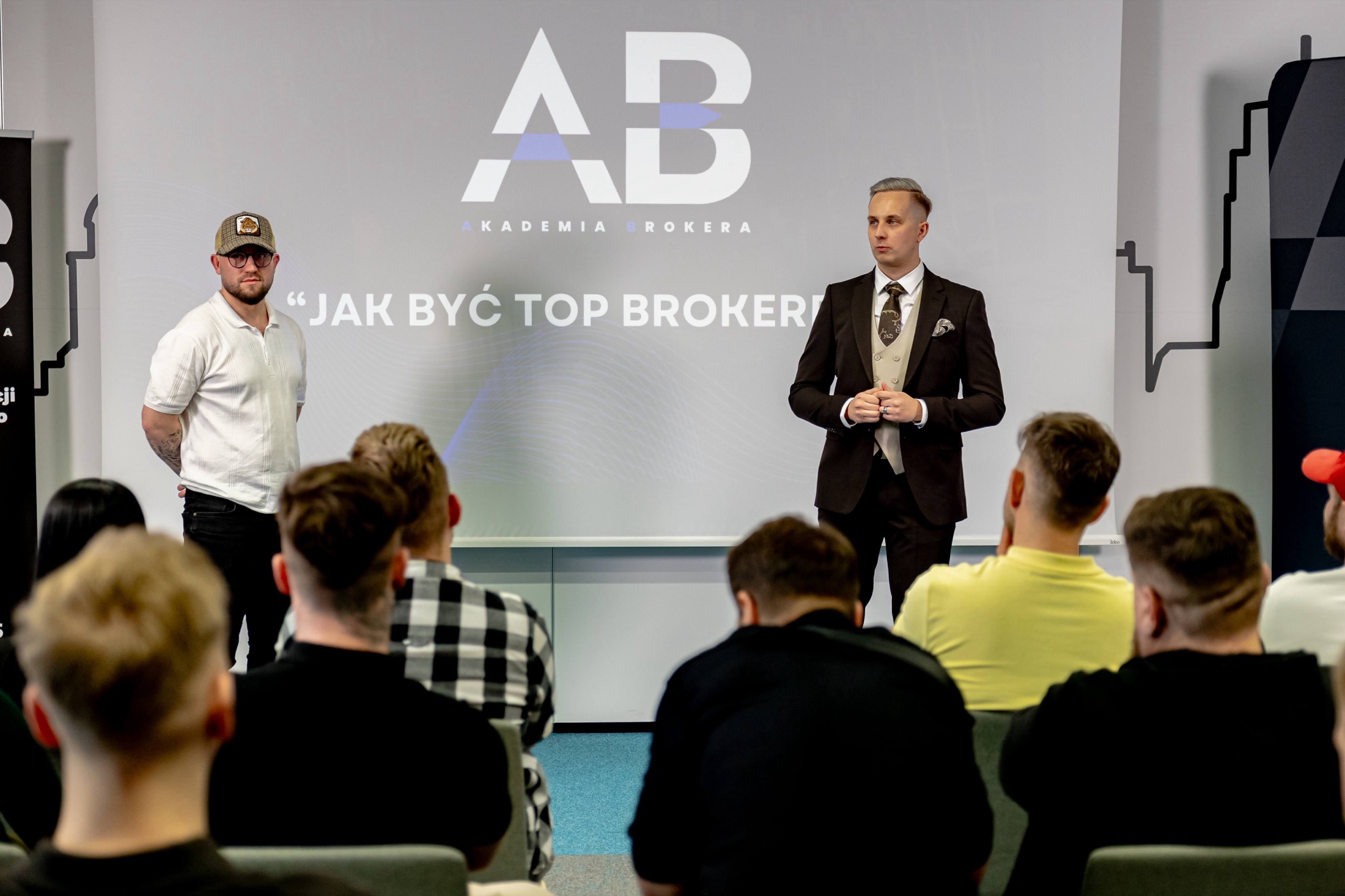 Mr.Emiter oraz gość specjalny na scenie z prezentacją „Jak być TOP brokerem"